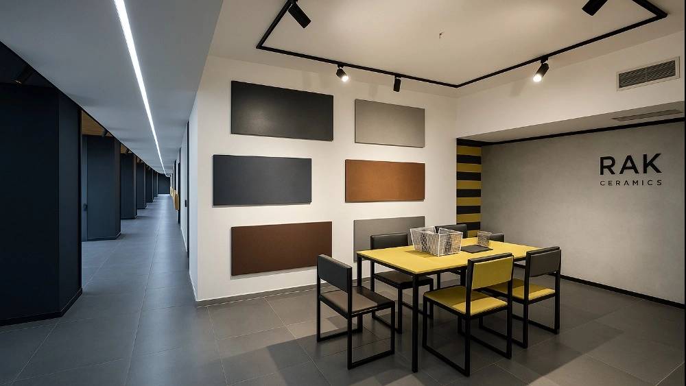 نمایشگاه و فروشگاه راک سرامیک اصفهان